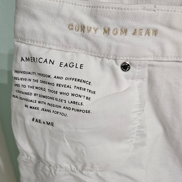 American Eagle Curvy Mom Jean White size 20 Long EUC - Picture 7 of 12
